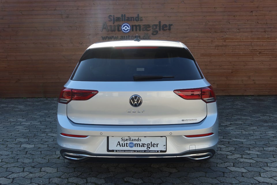 VW Golf VIII 1,4 eHybrid DSG 5d