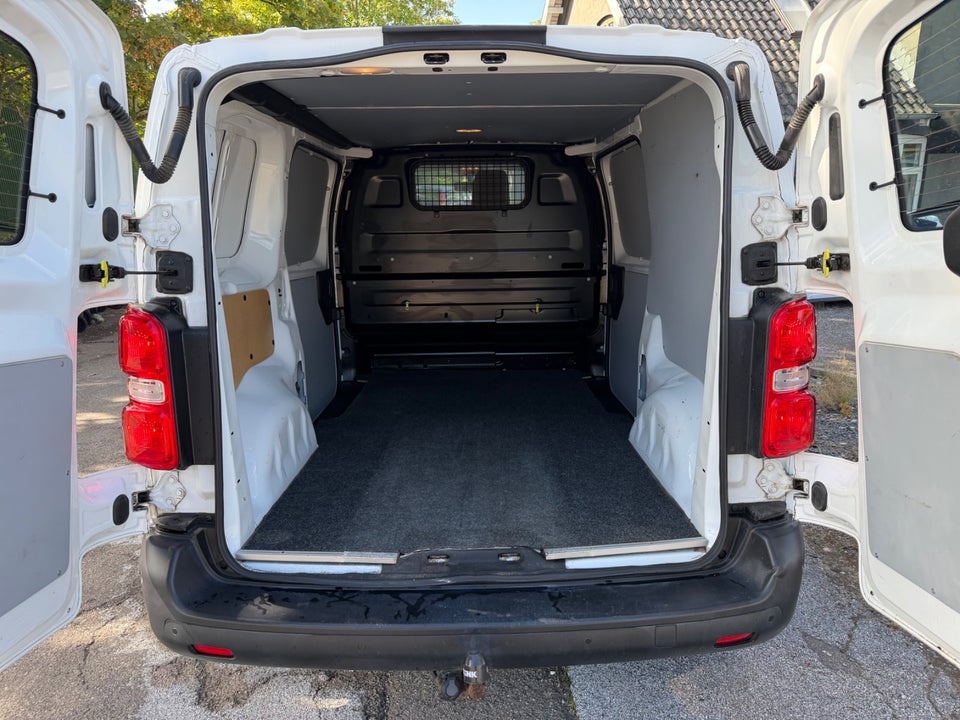 Toyota ProAce 2,0 D 180 Medium Comfort aut. 6d