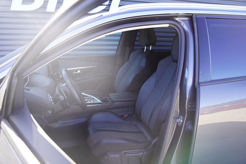 Peugeot 5008 1,5 BlueHDi 130 Allure Pack EAT8 7prs 5d