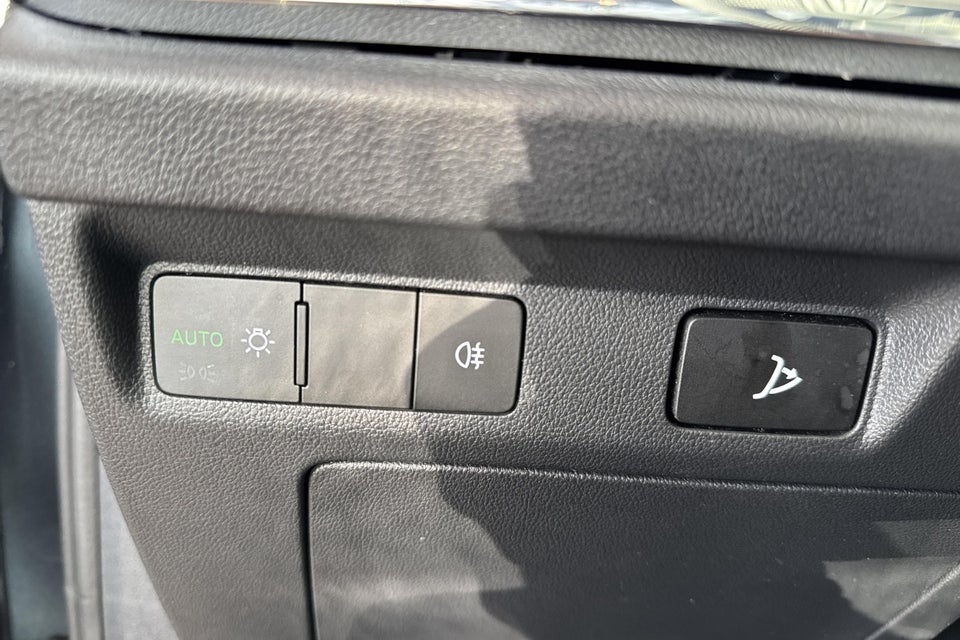 Skoda Enyaq 60 iV Plus 5d