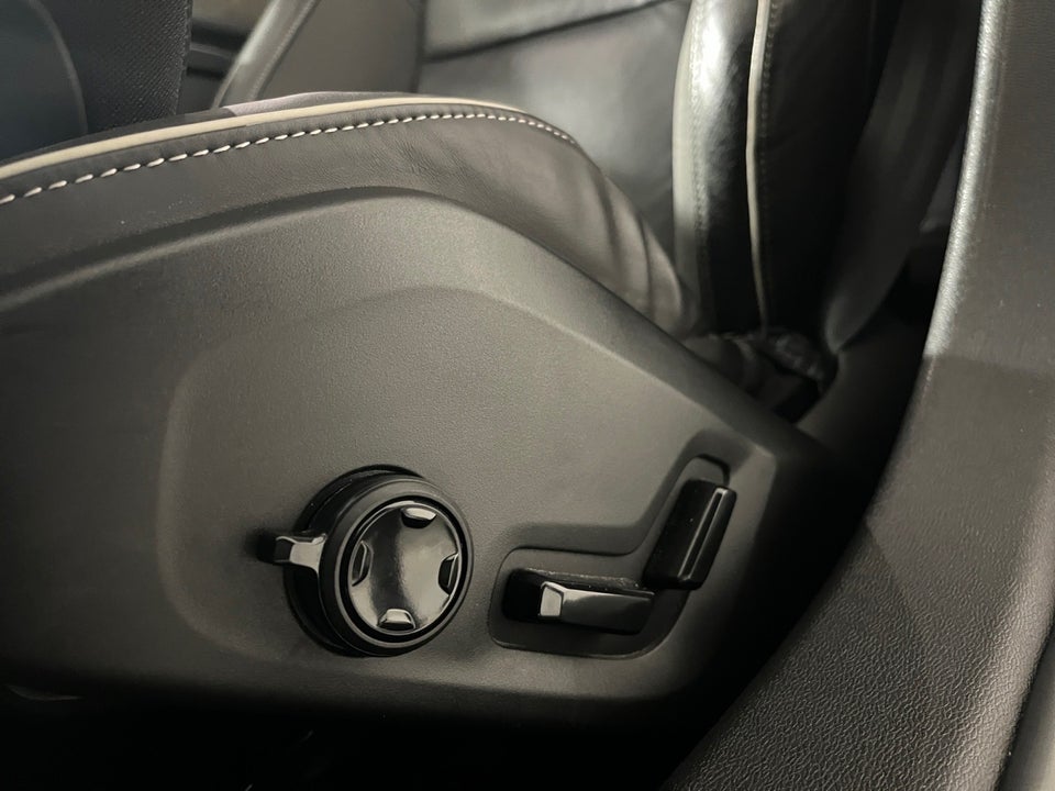 Volvo V60 2,0 T6 ReCharge R-Design aut. AWD 5d