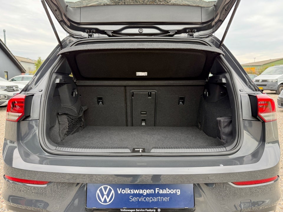 VW Golf VIII 1,4 GTE DSG 5d