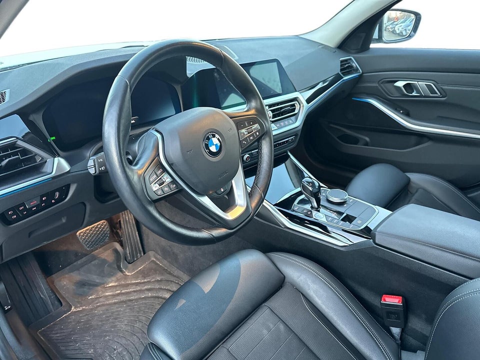 BMW 330e 2,0 Touring Sport Line aut. 5d