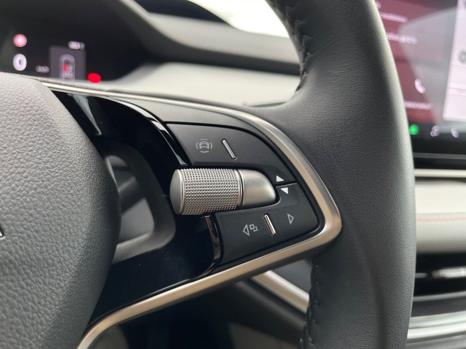Skoda Elroq 85 iV Lodge Advanced 5d