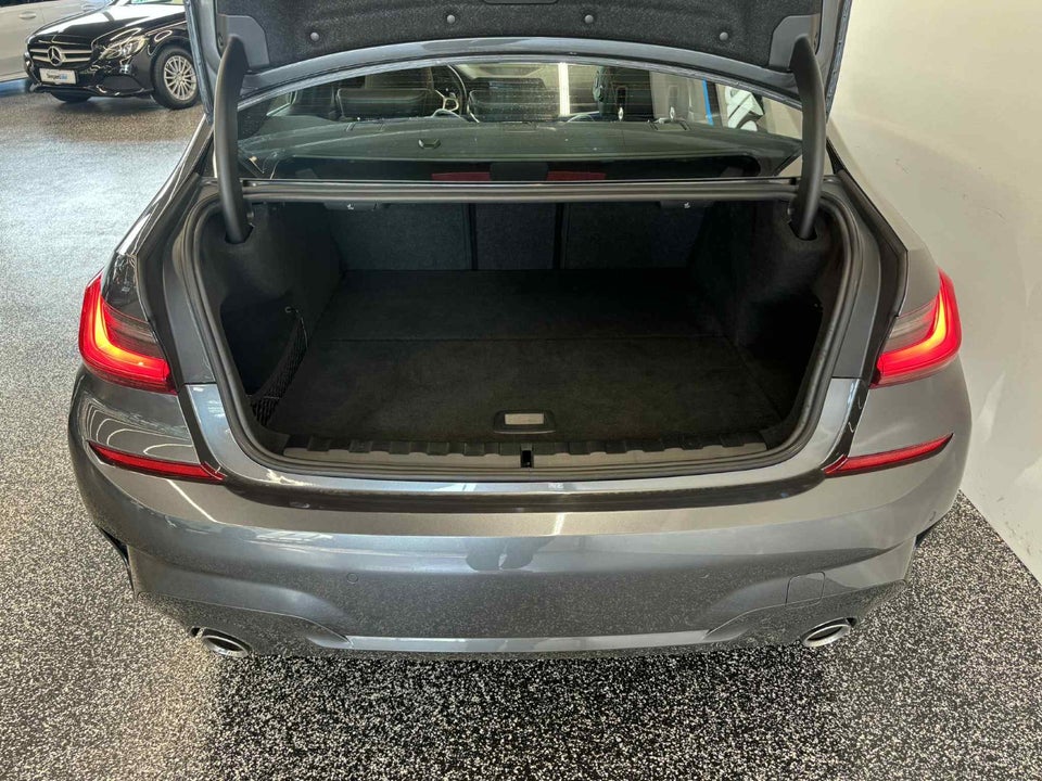 BMW 330e 2,0 M-Sport aut. 4d