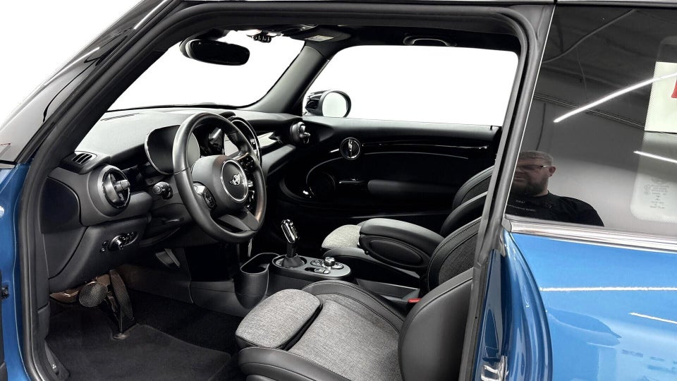 MINI Cooper SE Classic Trim 3d