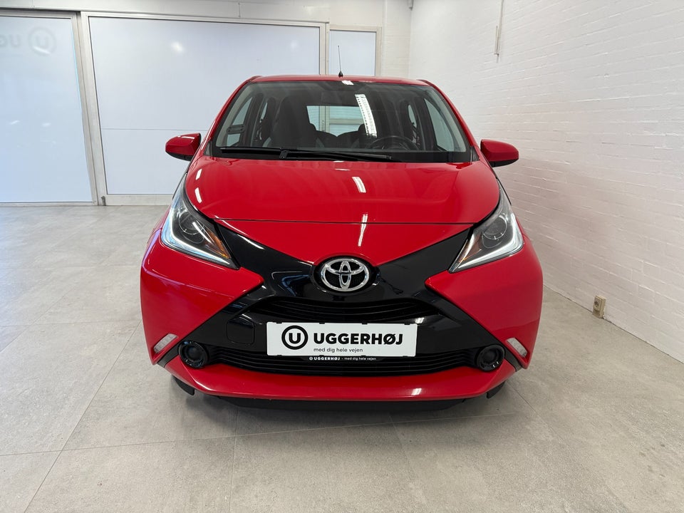 Toyota Aygo 1,0 VVT-i x-play 5d