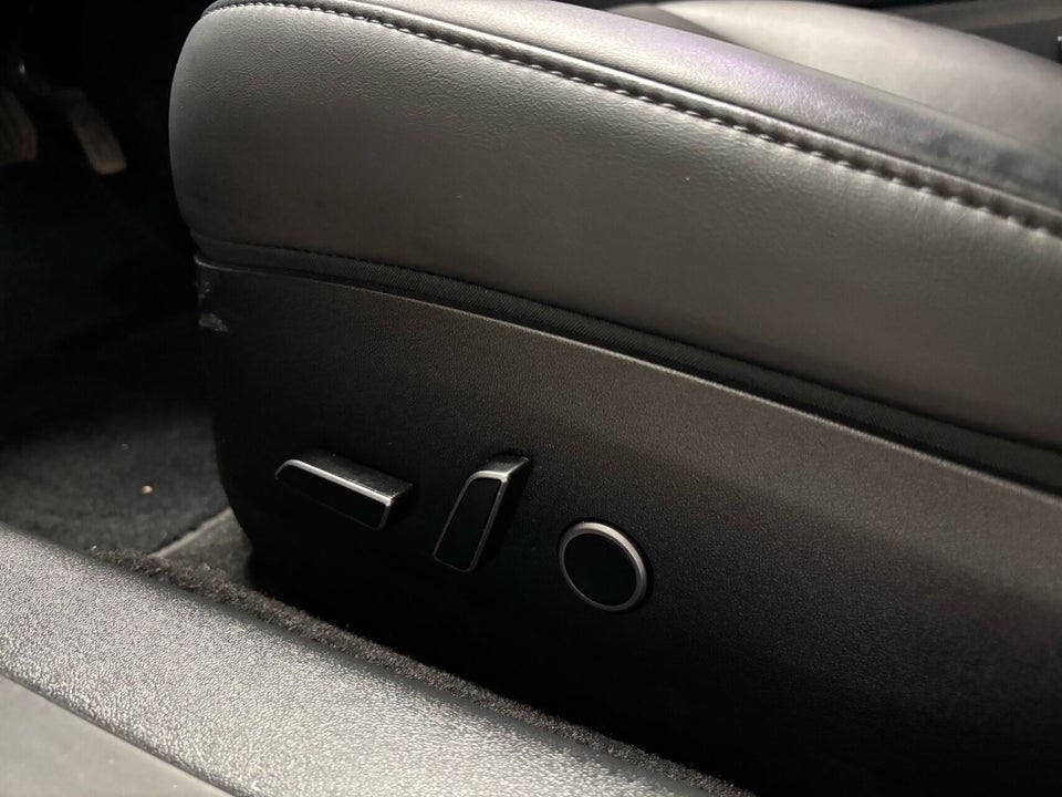 Tesla Model 3 Long Range RWD 4d