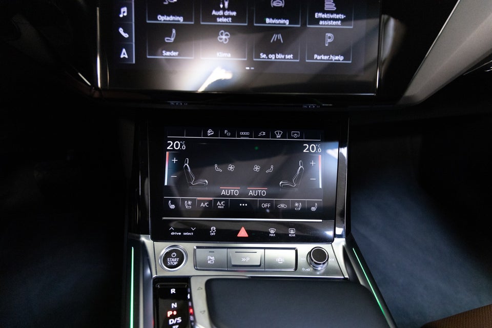 Audi Q8 e-tron 55 S-line quattro 5d