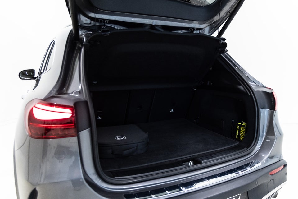 Mercedes EQA250+ AMG Premium 5d