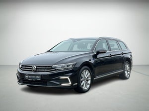 VW Passat, modelår 2022, 89,500 km