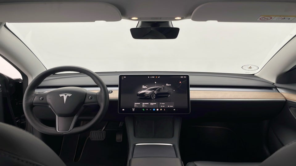 Tesla Model 3 Long Range AWD 4d