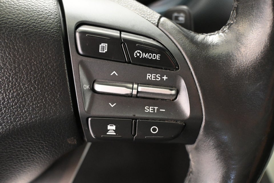 Hyundai Kona 64 EV Premium 5d