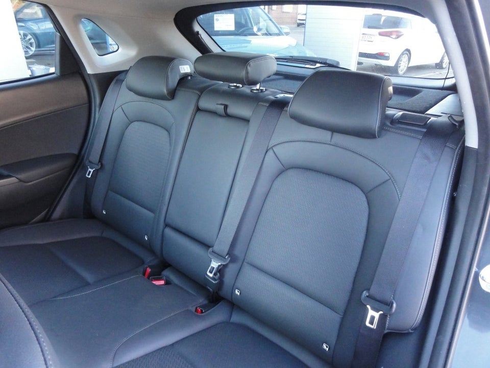 Hyundai Kona 64 EV Premium 5d