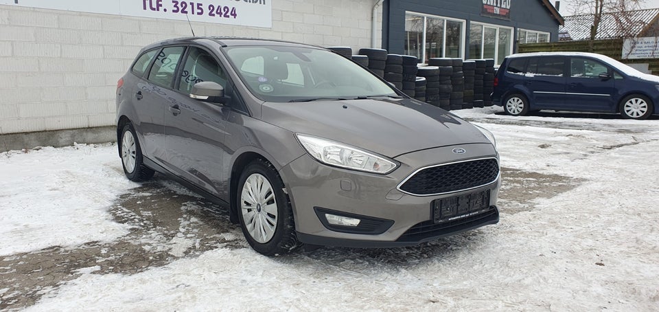 Ford Focus 1,0 SCTi 100 Business stc. 5d