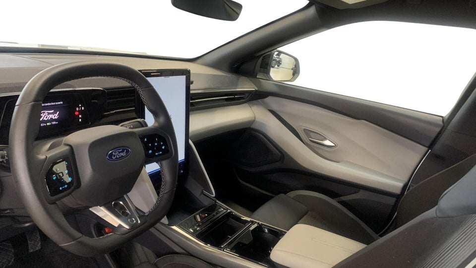 Ford Capri 77 Select Extended Range 5d