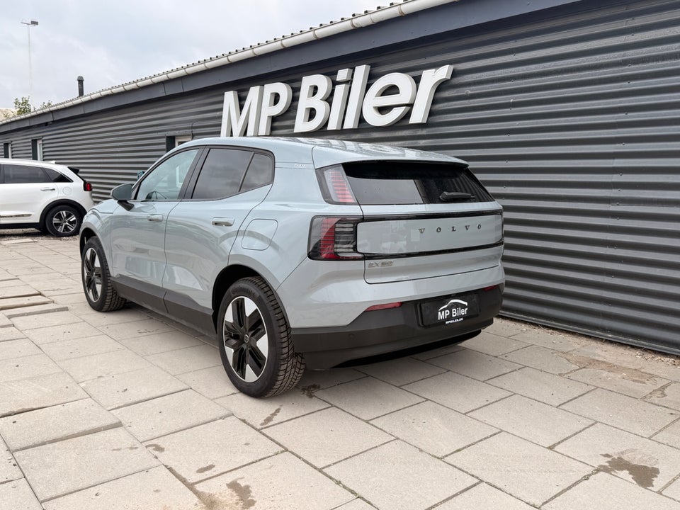 Volvo EX30 Standard Range Plus 5d