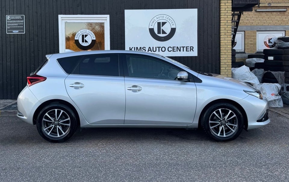 Toyota Auris 1,2 T T2 Comfort 5d