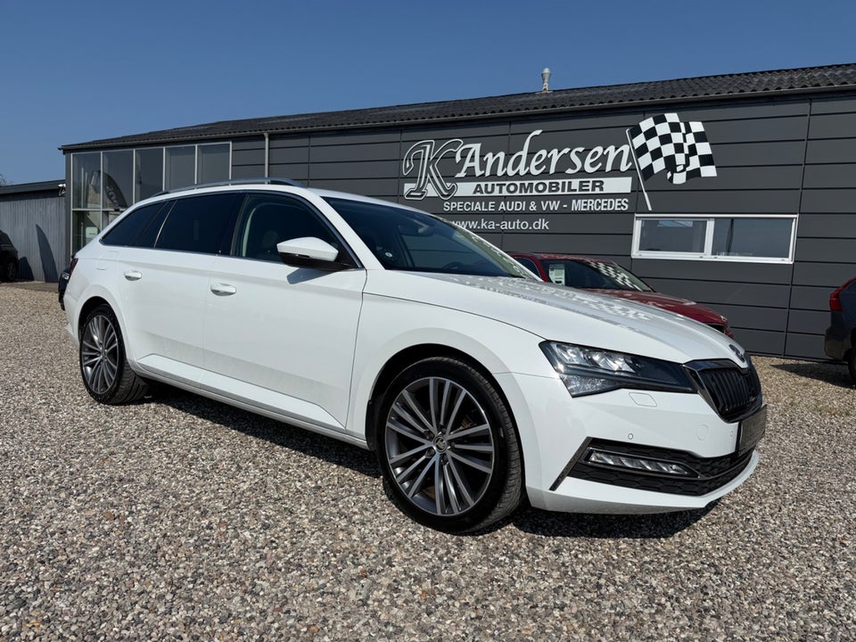 Skoda Superb 1,4 TSi iV Plus Combi DSG 5d