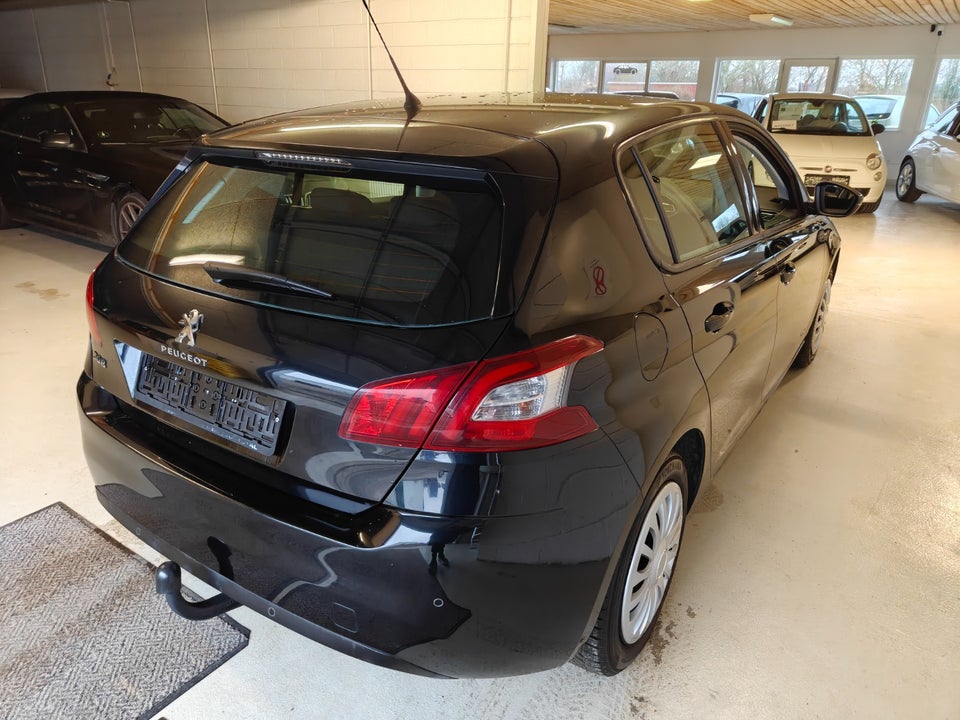 Peugeot 308 1,2 VTi 82 Active 5d