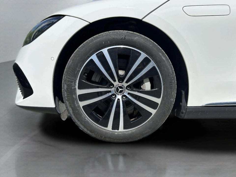 Mercedes EQE300 Electric Art 4d