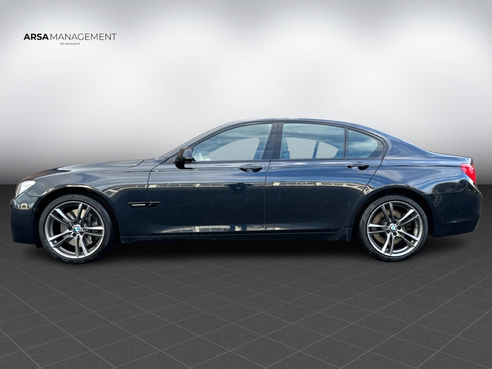 BMW 750i 4,4 M-Sport aut. 4d