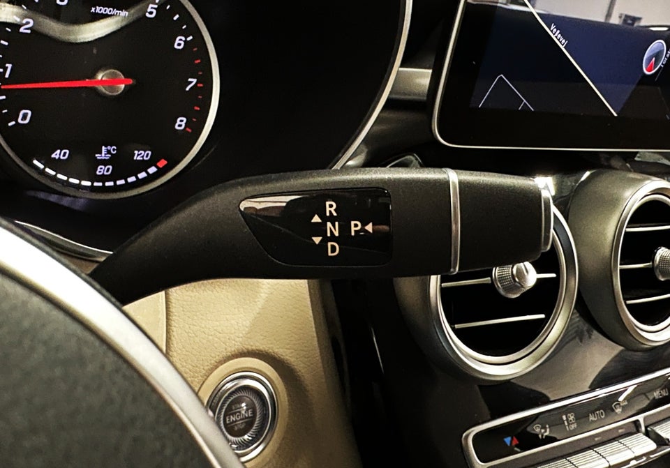 Mercedes C300 2,0 Coupé aut. 2d