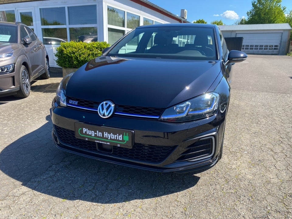 VW Golf VII 1,4 GTE DSG 5d