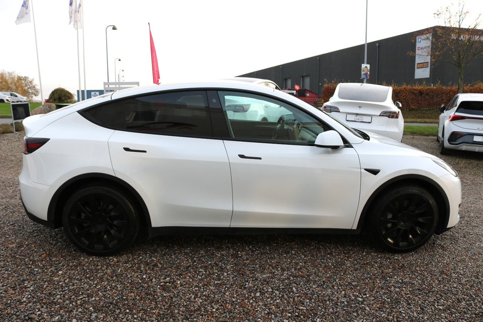 Tesla Model Y RWD 5d
