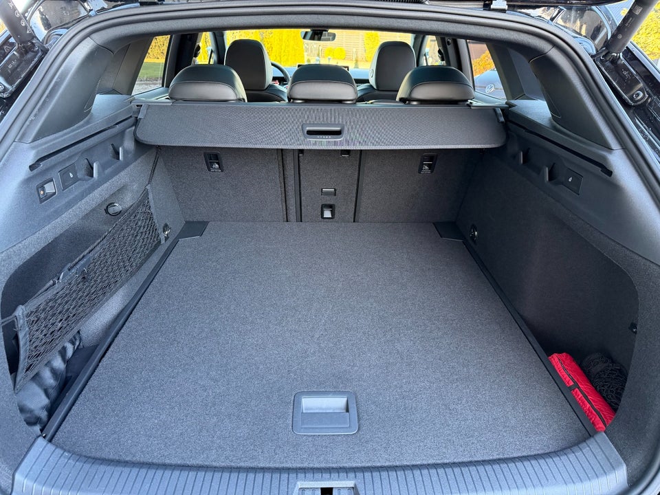 VW ID.7 77 Style+ Tourer 5d