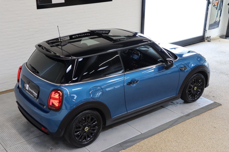 MINI Cooper SE Edition Premium Plus 3d