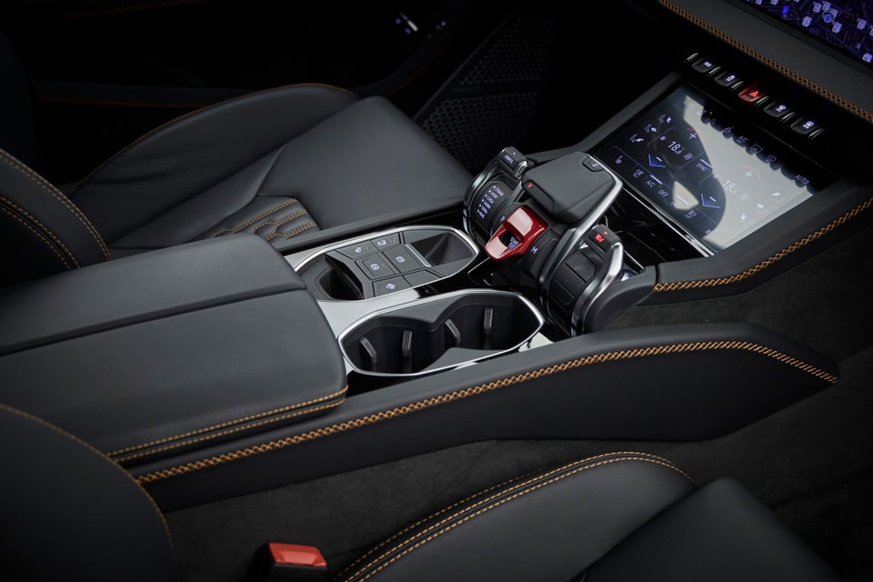 Lamborghini Urus 4,0 SE 5d