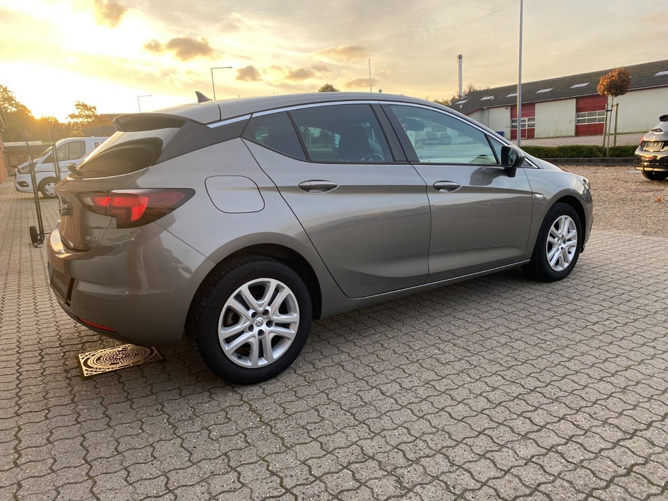 Opel Astra 1,4 T 150 Enjoy 5d