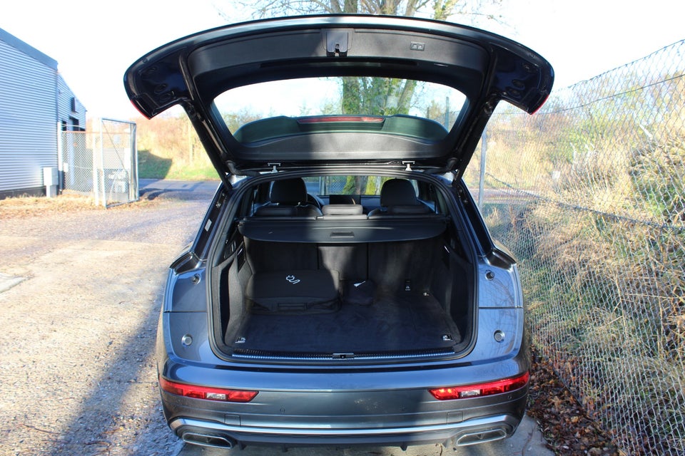 Audi Q5 50 TFSi e S-line quattro S-tr. 5d