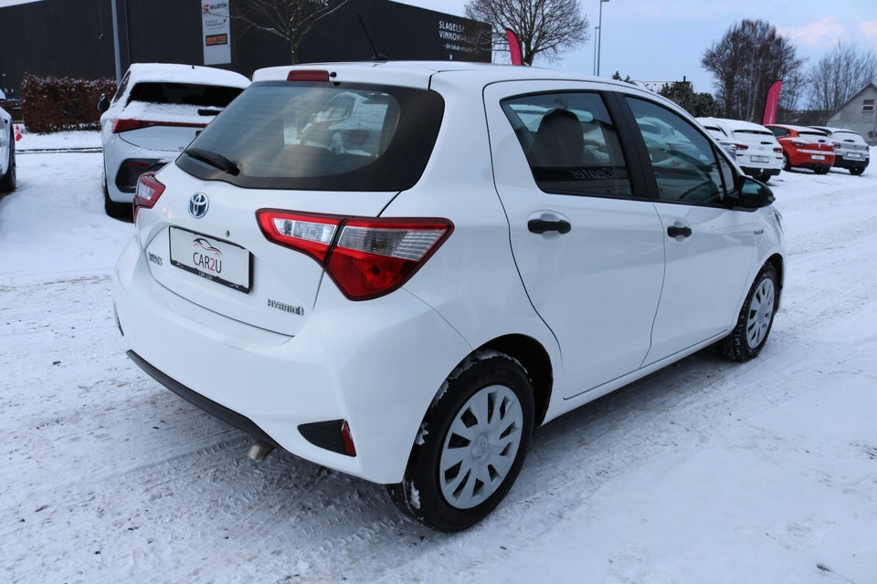 Toyota Yaris 1,5 Hybrid H1 e-CVT 5d