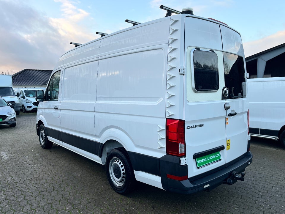 VW Crafter 30 2,0 TDi 140 Kassevogn L3H3 aut.