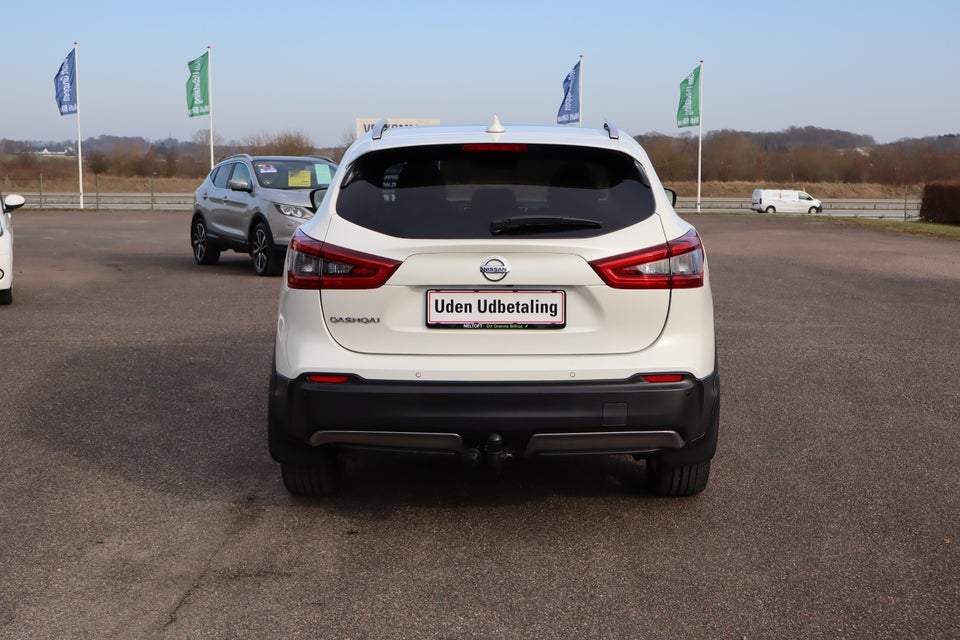 Nissan Qashqai 1,3 Dig-T 140 Tekna+ 5d