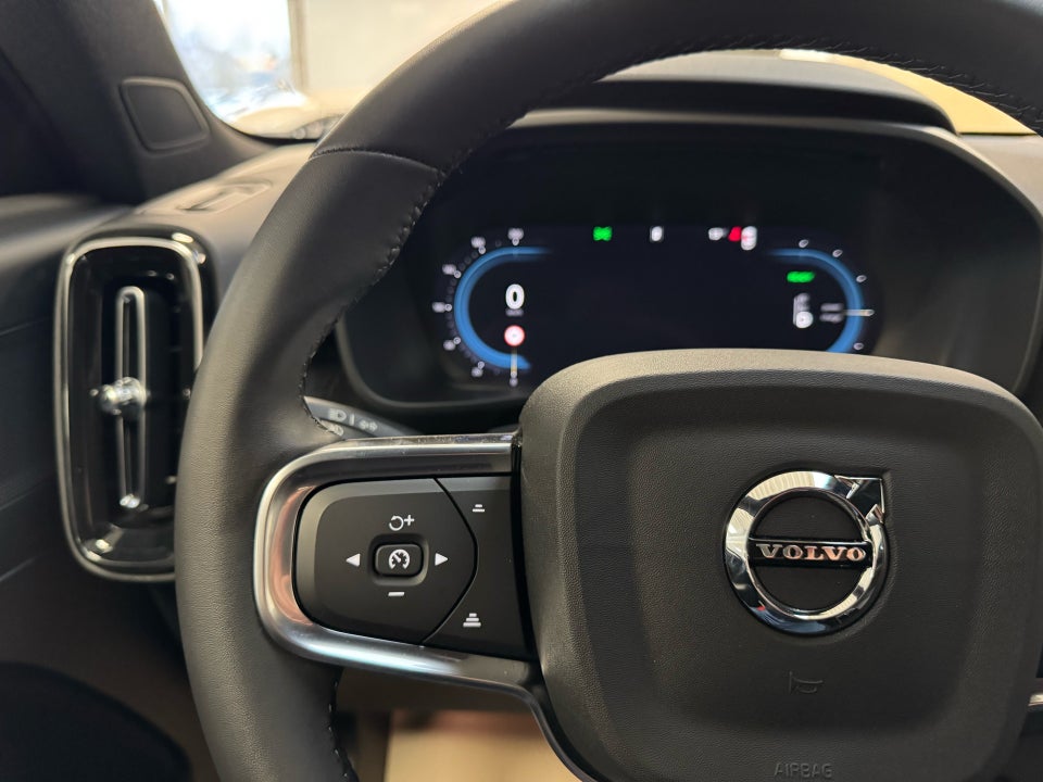 Volvo XC40 P6 ReCharge Core 5d