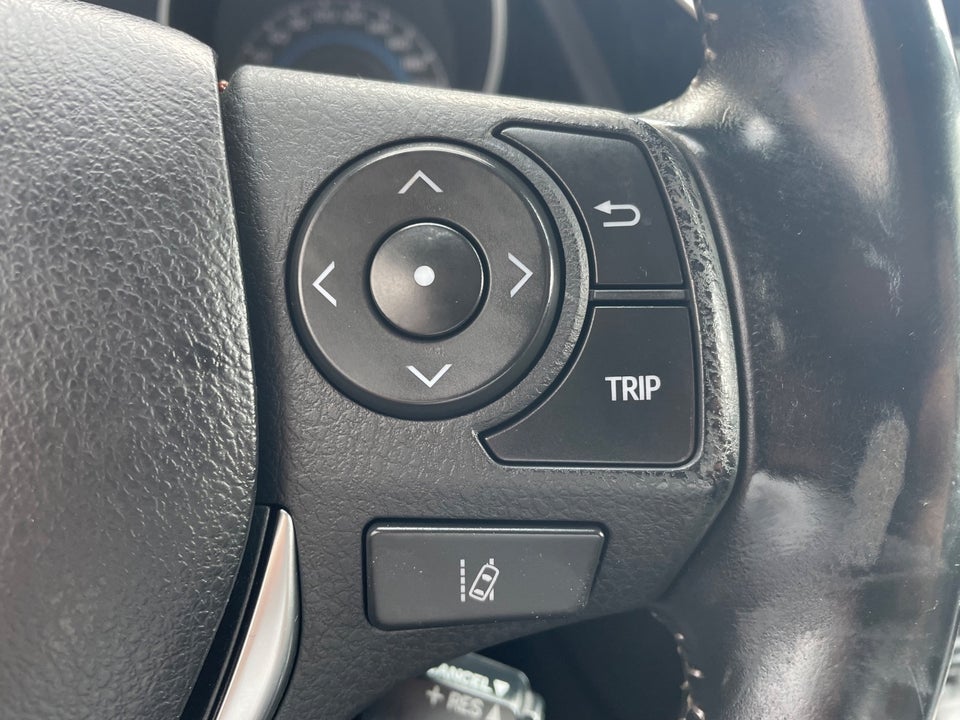 Toyota Auris 1,8 Hybrid H2 Style Touring Sports CVT 5d