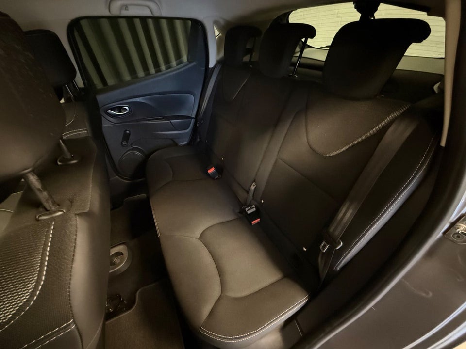 Renault Clio IV 1,5 dCi 75 Expression 5d