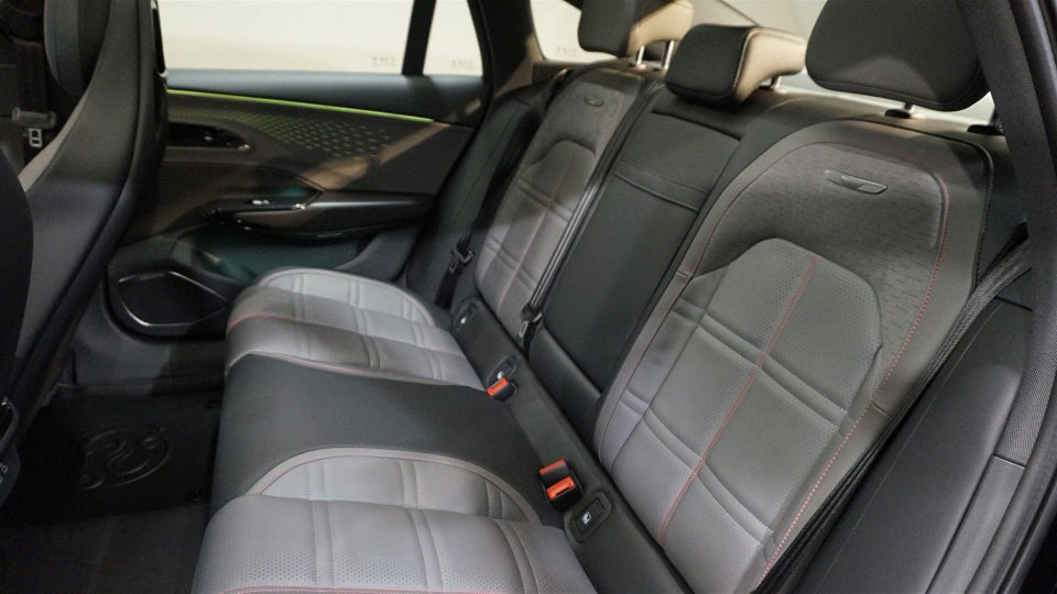 Hongqi EH7 111 Exclusive 4d