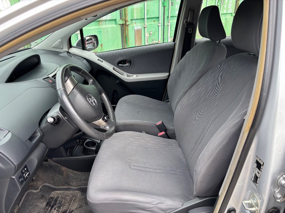 Toyota Yaris 1,3  5d