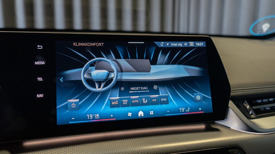 BMW iX1 eDrive20 M-Sport 5d