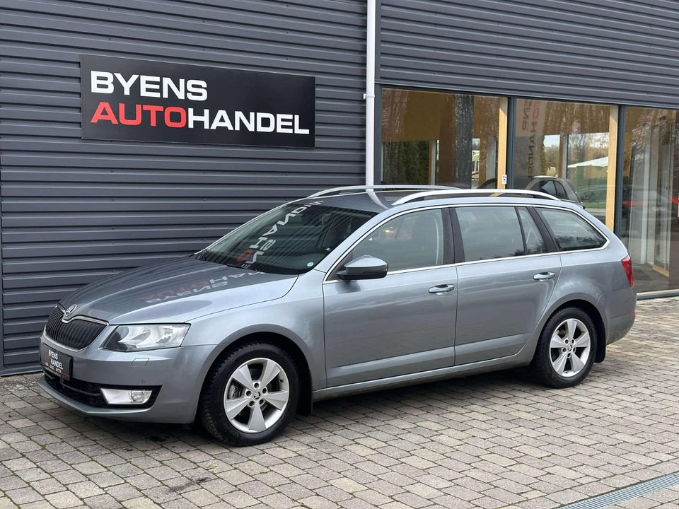 Skoda Octavia 2,0 TDi 150 Ambition Combi DSG 5d