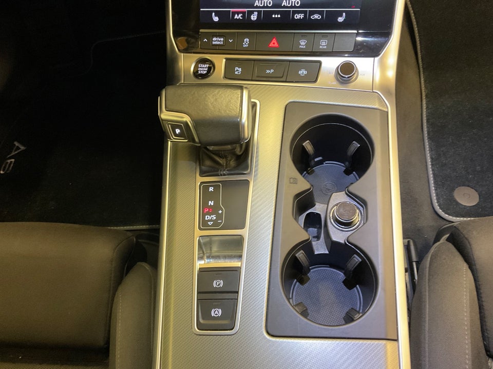 Audi A6 40 TDi Sport Avant S-tr. 5d