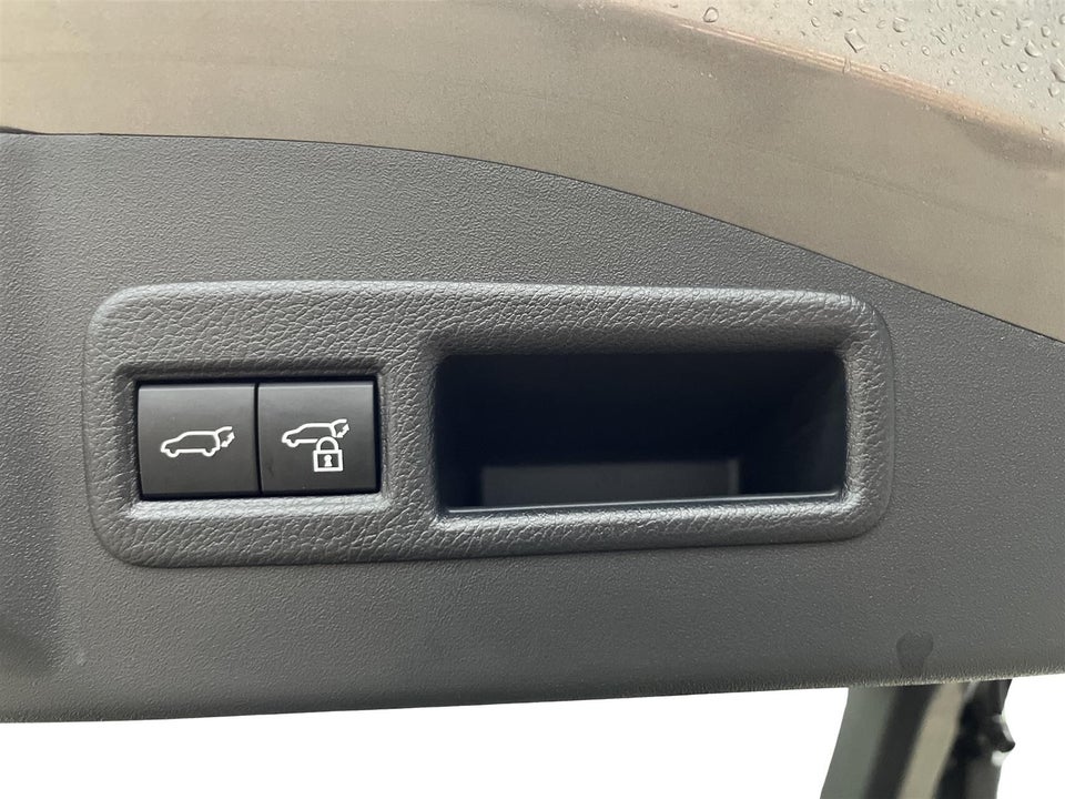 Toyota bZ4X Executive 5d