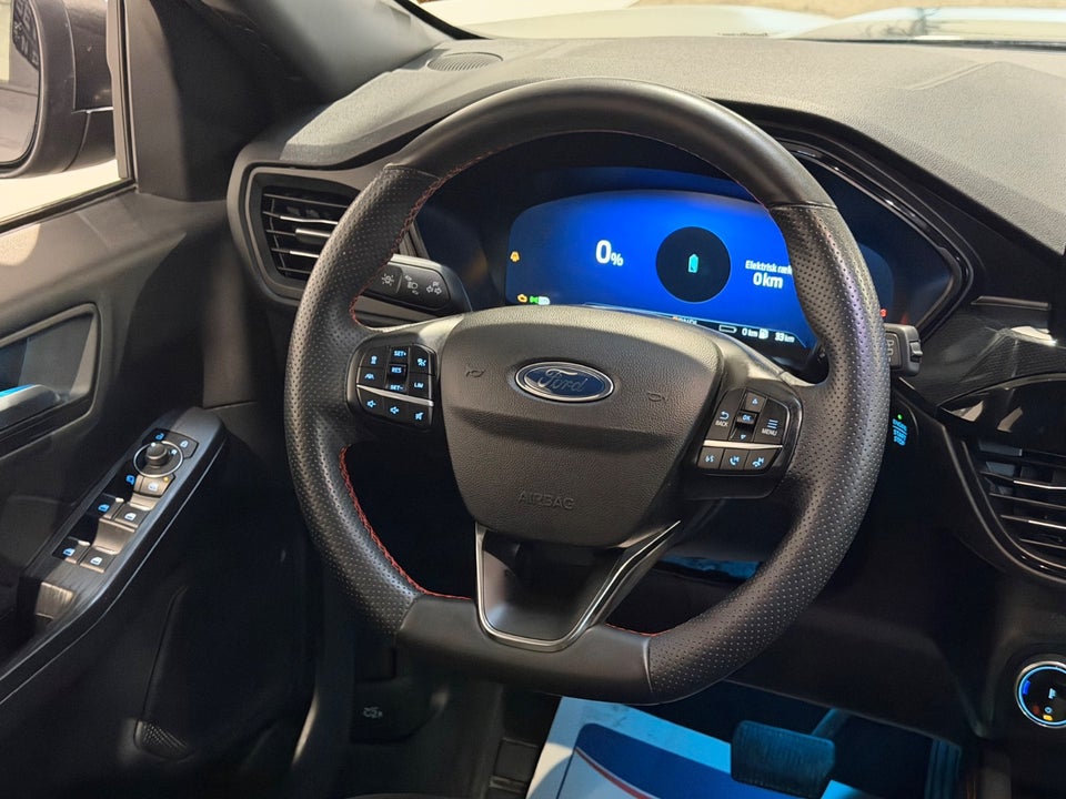 Ford Kuga 2,5 PHEV ST-Line X CVT 5d