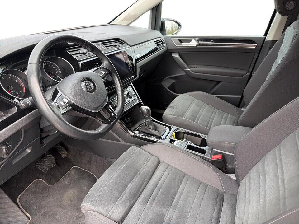 VW Touran 1,5 TSi 150 Highline DSG 7prs 5d