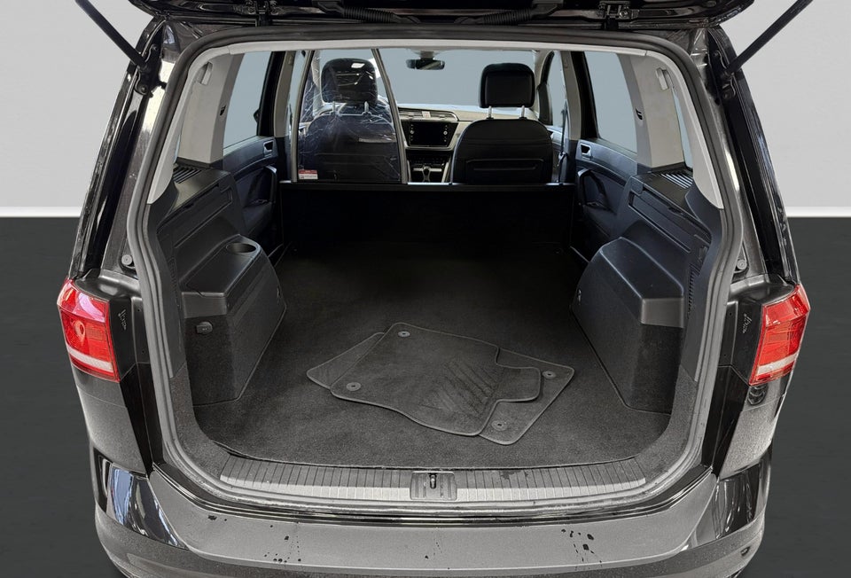 VW Touran 2,0 TDi 122 Comfortline Van 5d