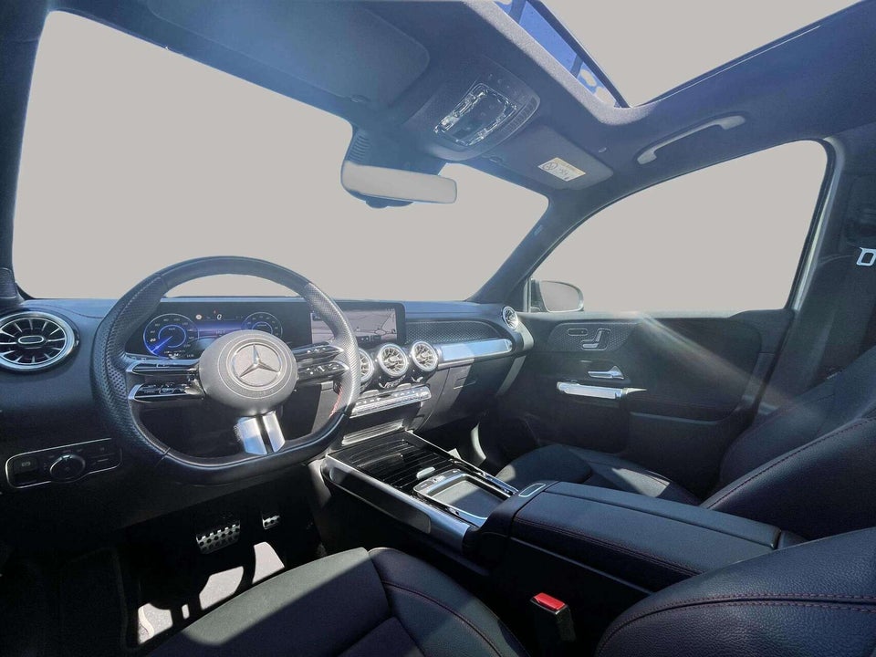 Mercedes EQB300 AMG Line 4Matic 5d